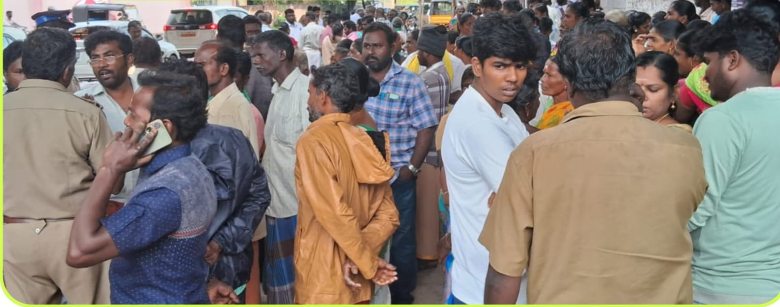 கோவில் இடத்தைத் தனிநபர்கள் ஆக்கிரமிப்பு..! கலெக்டர் அலுவலகம் முற்றுகை..!