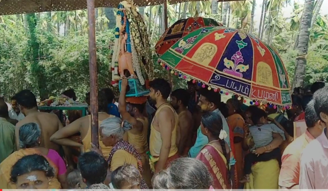 முத்தாலம்மன் கோவில்..!  உற்சாகக் கொண்டாட்டம்...! மகிழ்ச்சி வெள்ளத்தில் மக்கள்...!