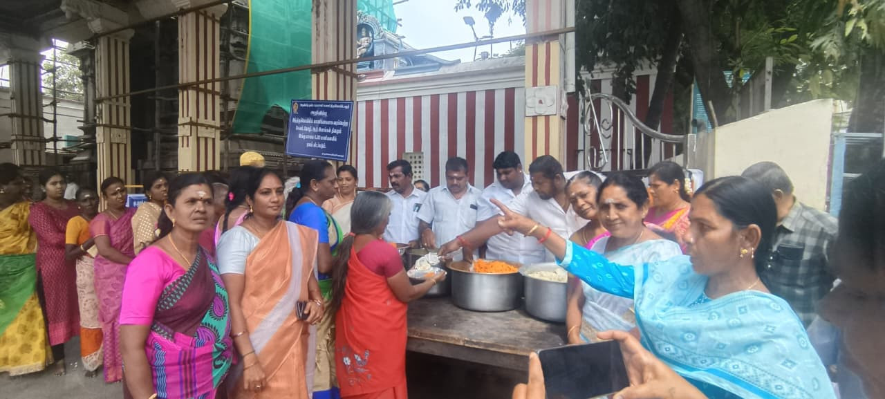 பழனியில் பா.ஜ.க.வினர் சிறப்பு பூஜை...! பிறந்தநாள் கொண்டாட்டம்...!