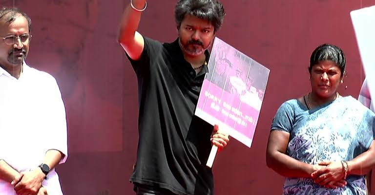 "சாரி வேண்டாம், நீதி வேண்டும்"...! "Sorry மாடல் சர்கார்" என திமுக மீது விஜய் பாய்ச்சல்...!