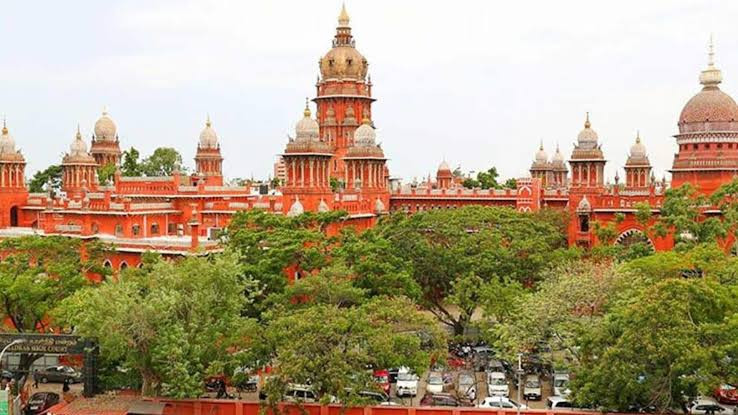 உயர் நீதிமன்ற நீதிபதிகள் இடமாற்றம்...! குடியரசுத்தலைவர் உத்தரவு...!