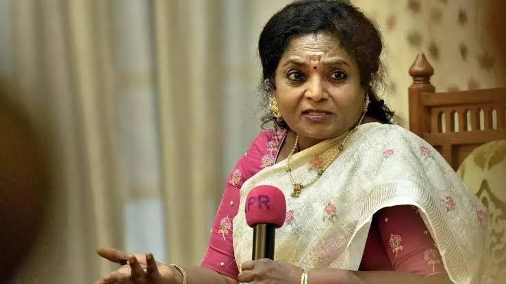 "திமுகவுடன் ஒட்டிக்கொண்டிருக்கிறார்கள், இதைவிட கேவலம் எதுவுமில்லை"..! தமிழிசை காட்டம்..!