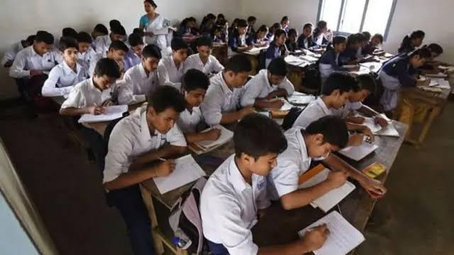 மாணவர்கள் கவனத்திற்கு...!கோடைக்கால பயிற்சி முகாம்...! அரிய வாய்ப்பு...!