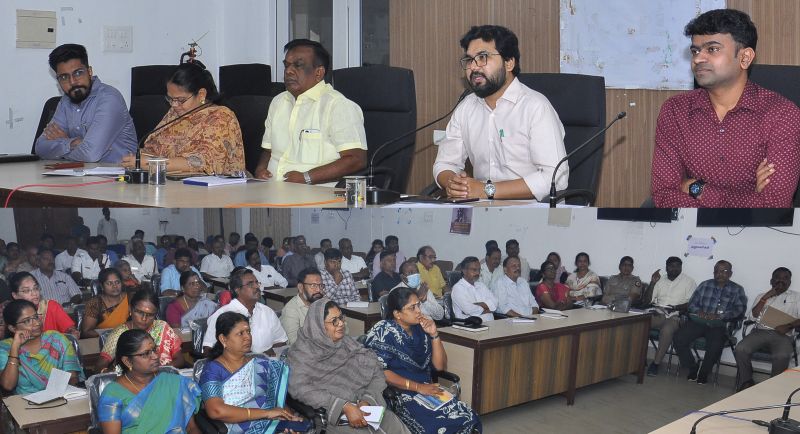 தேனியில் நான்காவது புத்தகத் திருவிழா கலெக்டர் ரஞ்சித் சிங் தலைமையில் ஆலோசனை கூட்டம்...!!!