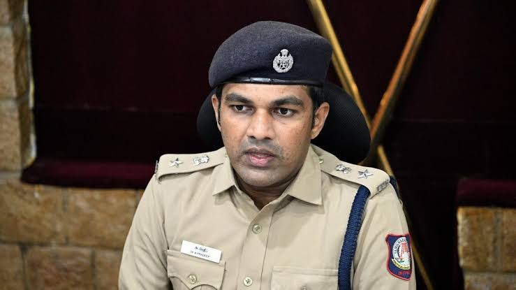 முதல்நிலைக் காவலர் பணியிடை நீக்கம்....! எஸ்.பி. அதிரடி உத்தரவு...!