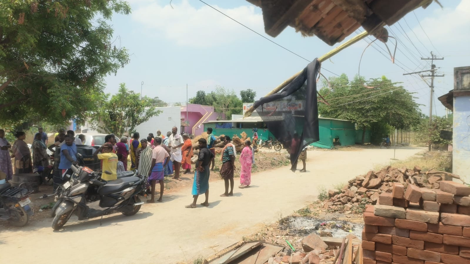 55 ஆண்டு காலப் போராட்டம்...! தேர்தலைப் புறக்கணிக்கும் கிராம மக்கள்...!