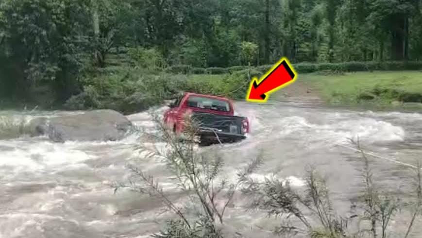 வெள்ளத்தில் சிக்கிய கேரள சுற்றுலாப் பயணிகள் மீட்பு..! 