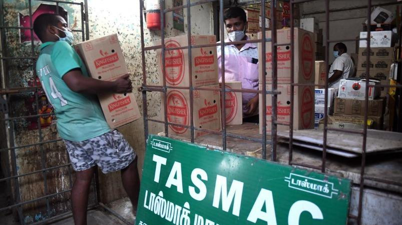 தேவர் குருபூஜை எதிரொலி...! 7 டாஸ்மாக் கடைகள் இன்று மாலை முதல் தற்காலிகமாக மூடல்....! கலெக்டர் உத்தரவு....!