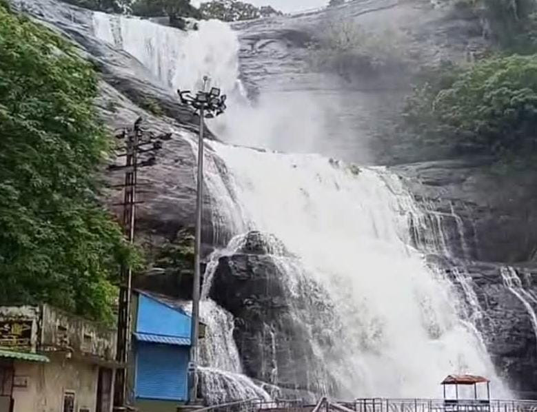 சுற்றுலா பயணிகளுக்கு தடை...!