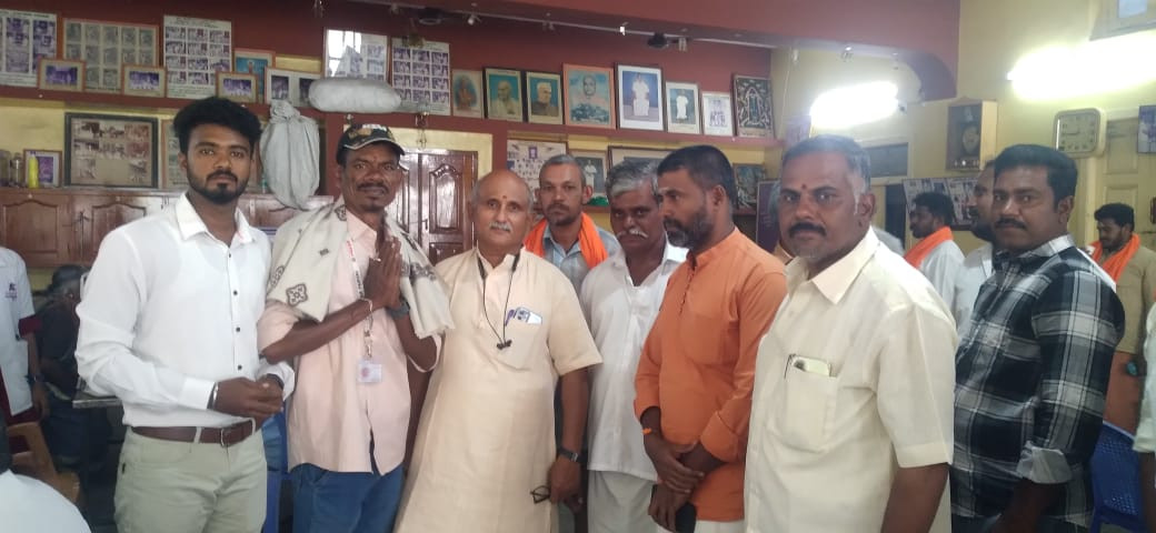 இலவச கண் சிகிச்சை...! ஆயிரக்கணக்கில் திரண்ட மக்கள்...! எங்கு தெரியுமா..?