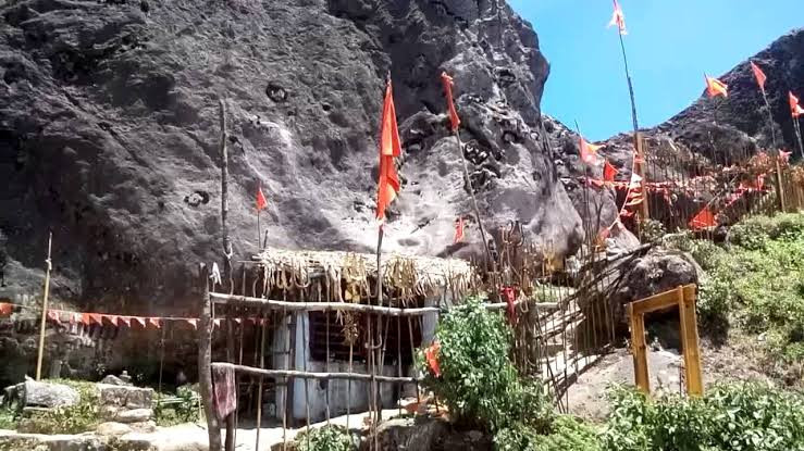 வெள்ளியங்கிரி மலையில் இன்று மேலும் ஒரு பக்தர் உயிரிழப்பு....! சோகத்தில் பக்தர்கள்....! 