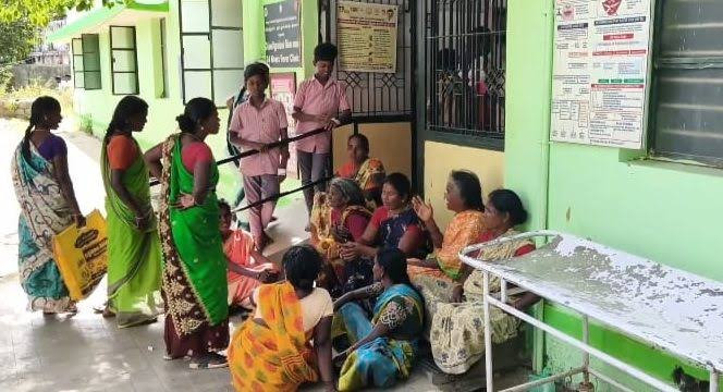 15 மாணவர்களுக்கு வாந்தி, மயக்கம்..! பெரும் பரபரப்பு...!