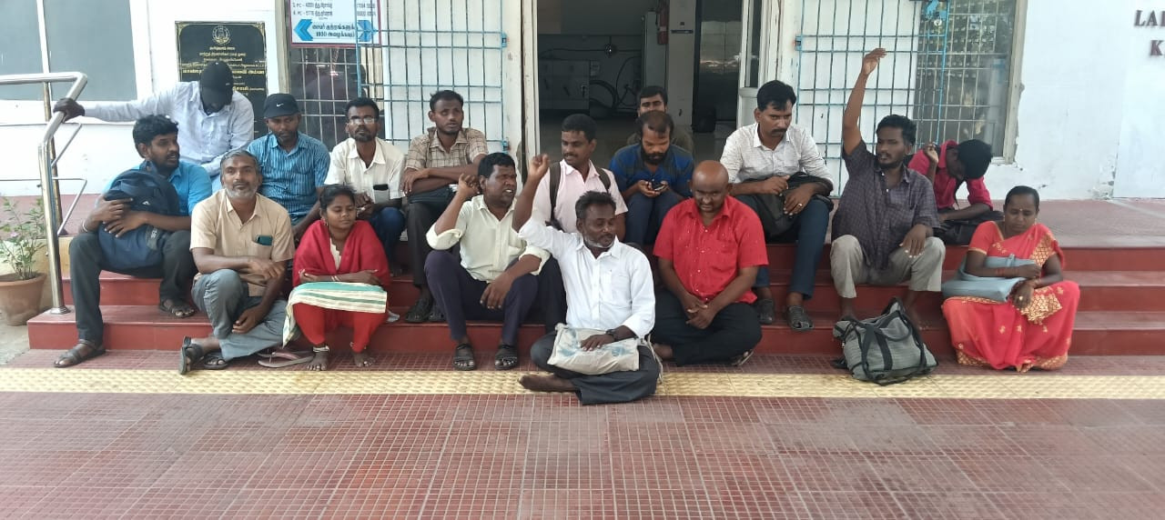 அமைச்சர் பேச்சு வார்த்தை...!!! அடுத்த கட்ட போராட்டம் குறித்து ஆலோசனை..!!!