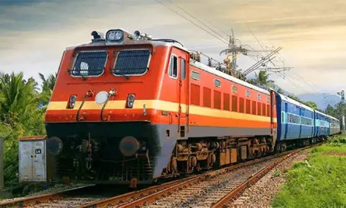 ட்ரோன் தாக்குதல்..! ரயில் சேவையில் பாதிப்பு...! ரயில்கள் ரத்து...! எங்கெல்லாம் தெரியுமா...?