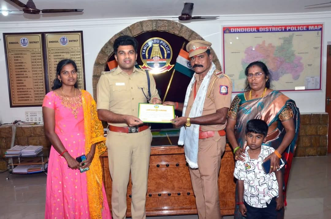 பணி ஓய்வு எஸ். பி., பாராட்டு.....!!!!!