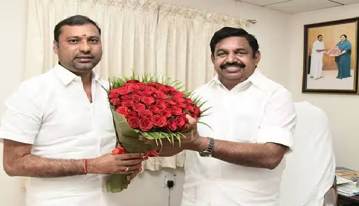 அதிமுகவில் இருந்து விலகுகிறேன்...! முக்கிய பிரமுகர்...! பரபரப்பு அறிவிப்பு...!
