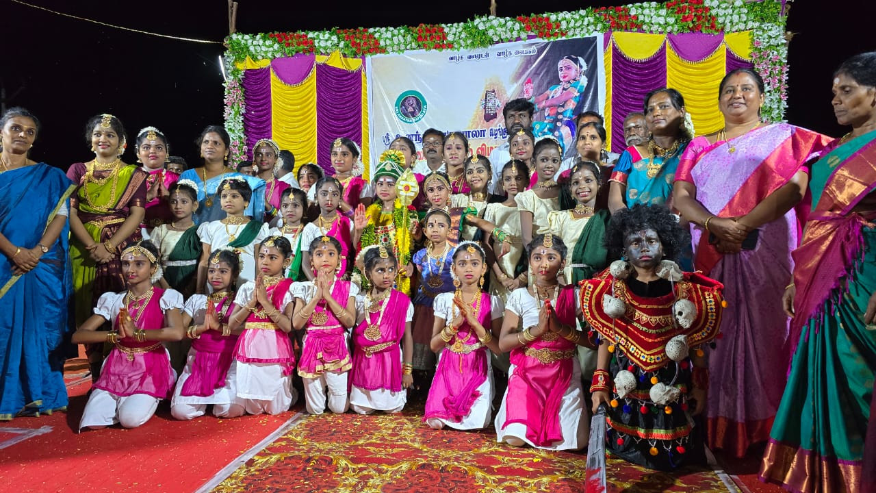 மகிழ் நிலா விற்கு சலங்கை அணியும் விழா....!!!