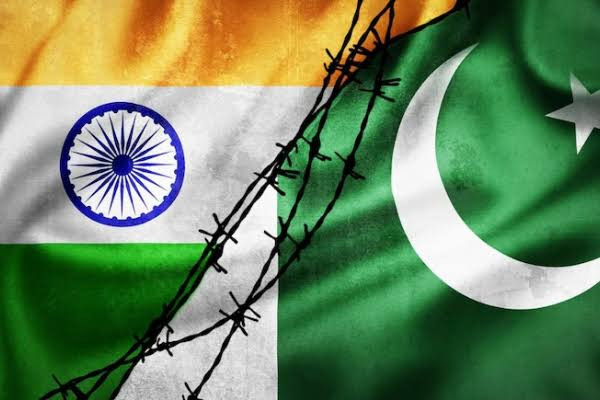 தமிழகத்தில் 200 பாகிஸ்தானியர்கள் இருப்பதாக அதிர்ச்சி தகவல் வெளியீடு....! எந்த பகுதியில் தெரியுமா....?