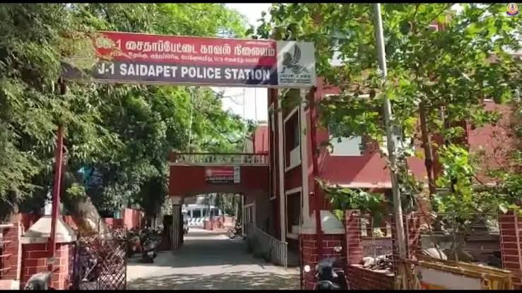 டாட்டூ கலைஞர் கைது..! 3 கிலோ கஞ்சா, மாத்திரைகள் பறிமுதல்...!