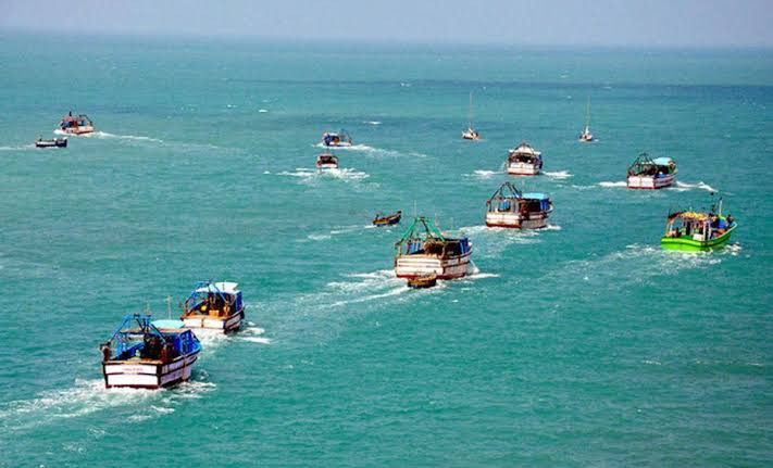 இலங்கை கடற்கொள்ளையர்கள் மீது வழக்கு....! 