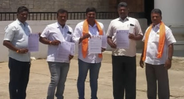 போக்குவரத்திற்கு இடையூறாக நிறுத்தப்பட்ட இந்து அறநிலையத்துறை உதவி ஆணையர் வாகனம்...!!!!! இந்து எழுச்சி முன்னணி புகார்..!!!
