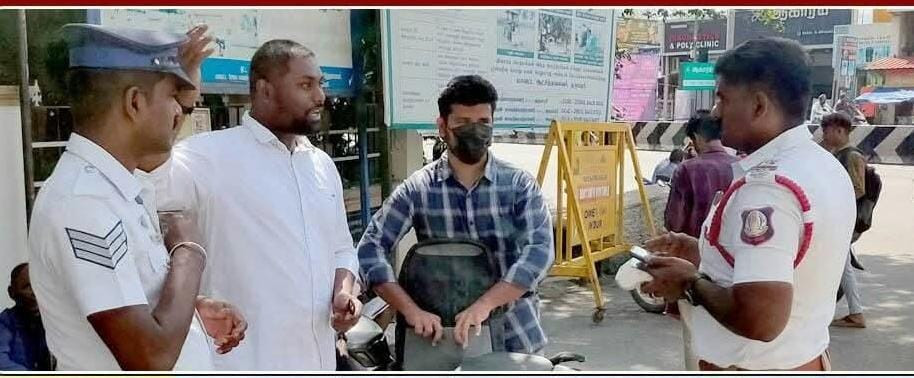 விதிமீறிய கலெக்டர் ஆபீஸ் ஊழியர்கள்...! அதிரடி காட்டிய போலீஸ்...!