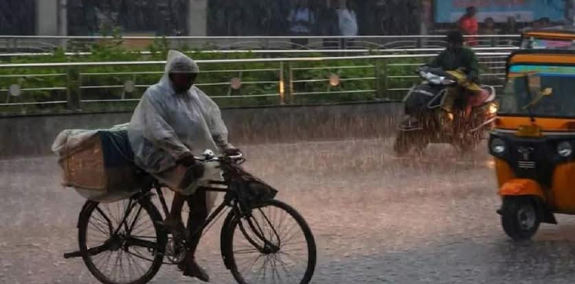 எச்சரிக்கை...! நாளை 'இந்த' பகுதியில் கனமழை...!  