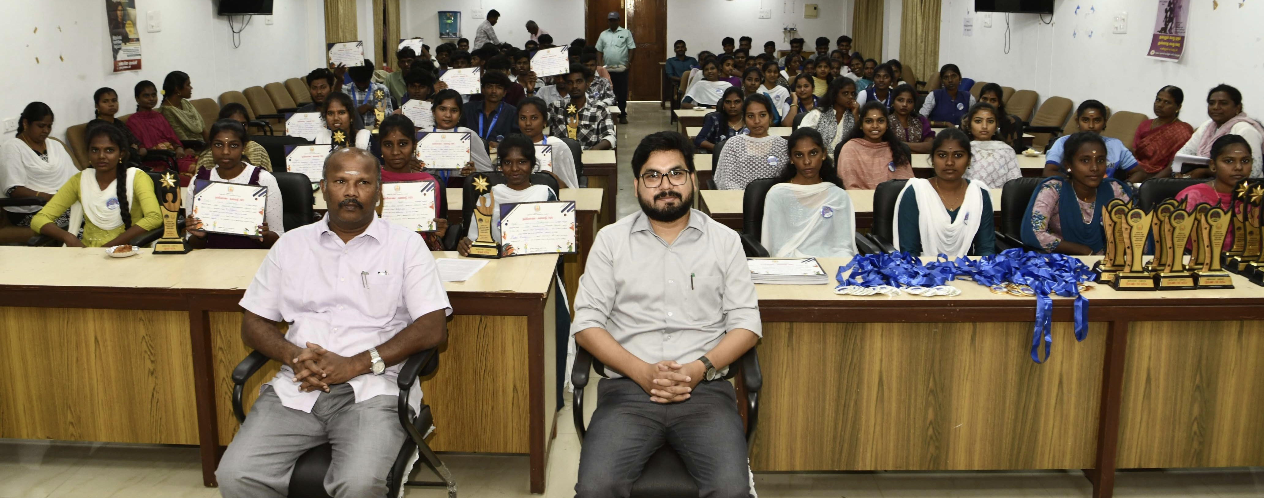 நல்லோசை- களமாடு 2026...!!!! கலெக்டர் ரஞ்சித் சிங் பரிசளிப்பு...!!!