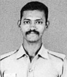 அதிர்ச்சிச் செய்தி...! மதுரை உயர் நீதிமன்றம் முன்...! போலீஸ் தற்கொலை..!