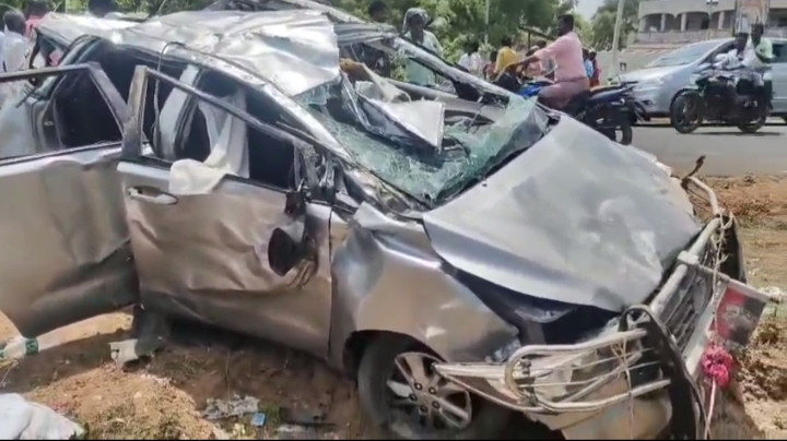 முன்னாள் எம்.எல்.ஏ. கார் கோர விபத்து..! முன்னாள் அமைச்சர் உடனடி உதவி...!