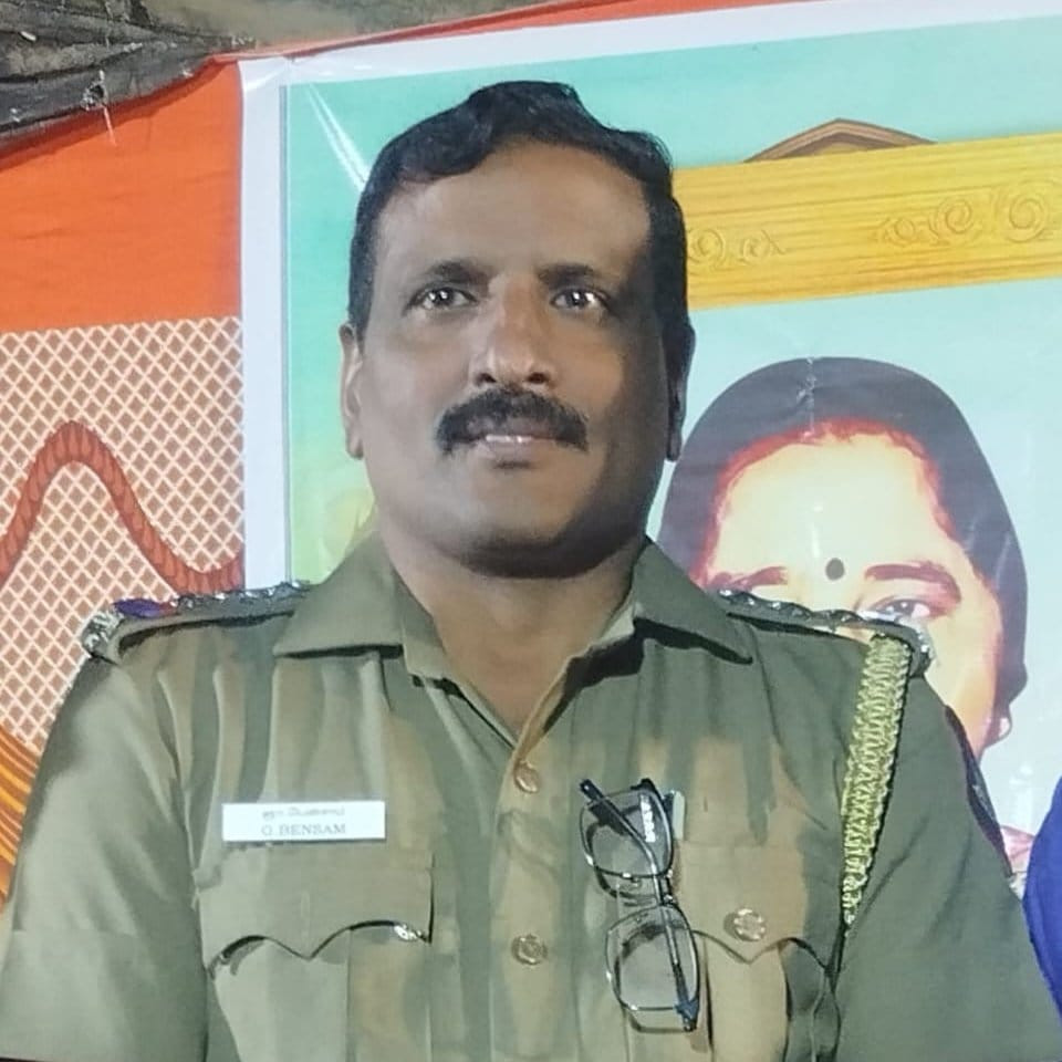 சிகை அலங்கார விவகாரம்...! காவல் ஆய்வாளர் காத்திருப்போர் பட்டியலுக்கு மாற்றம்...!