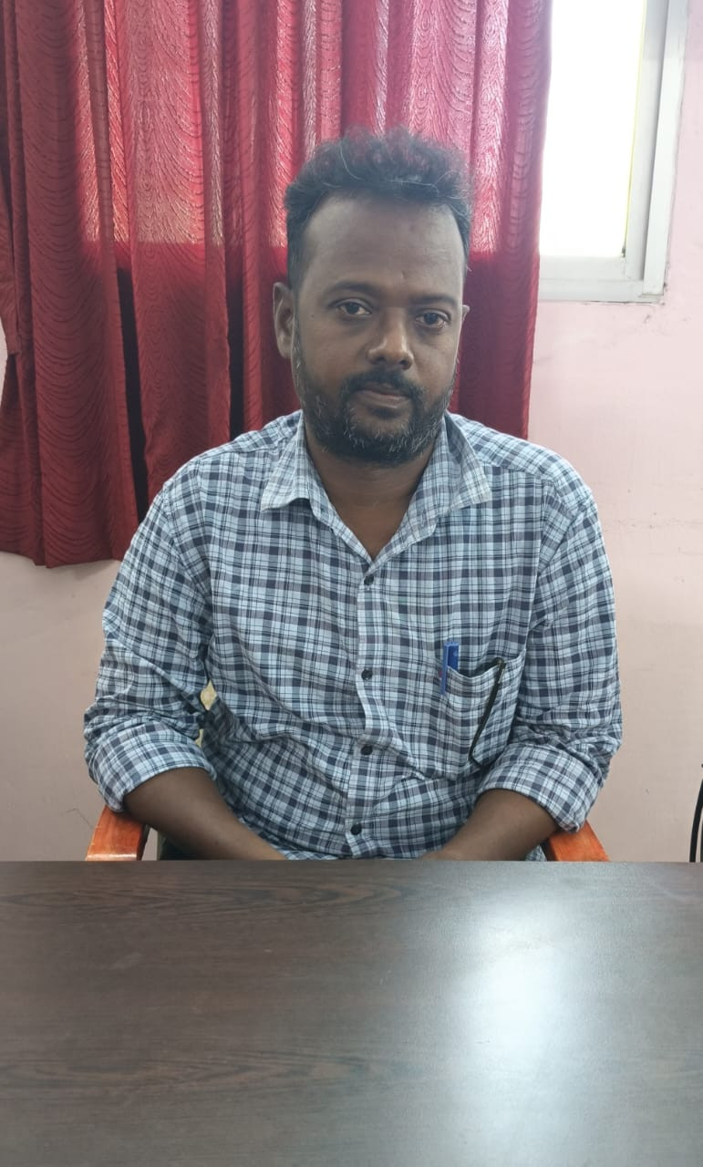 ஓய்வூதிய கோப்புகளை பரிந்துரைக்க ரூ.10,000 லஞ்சம்....! மின்வாரிய மேற்பார்வையாளர் கைது...!