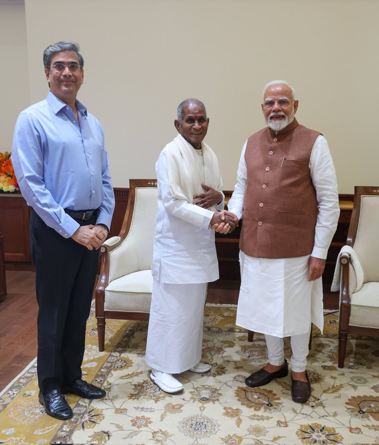 பாராட்டுக்கு தலை வணங்குகிறேன்..!! இளையராஜா..!!!