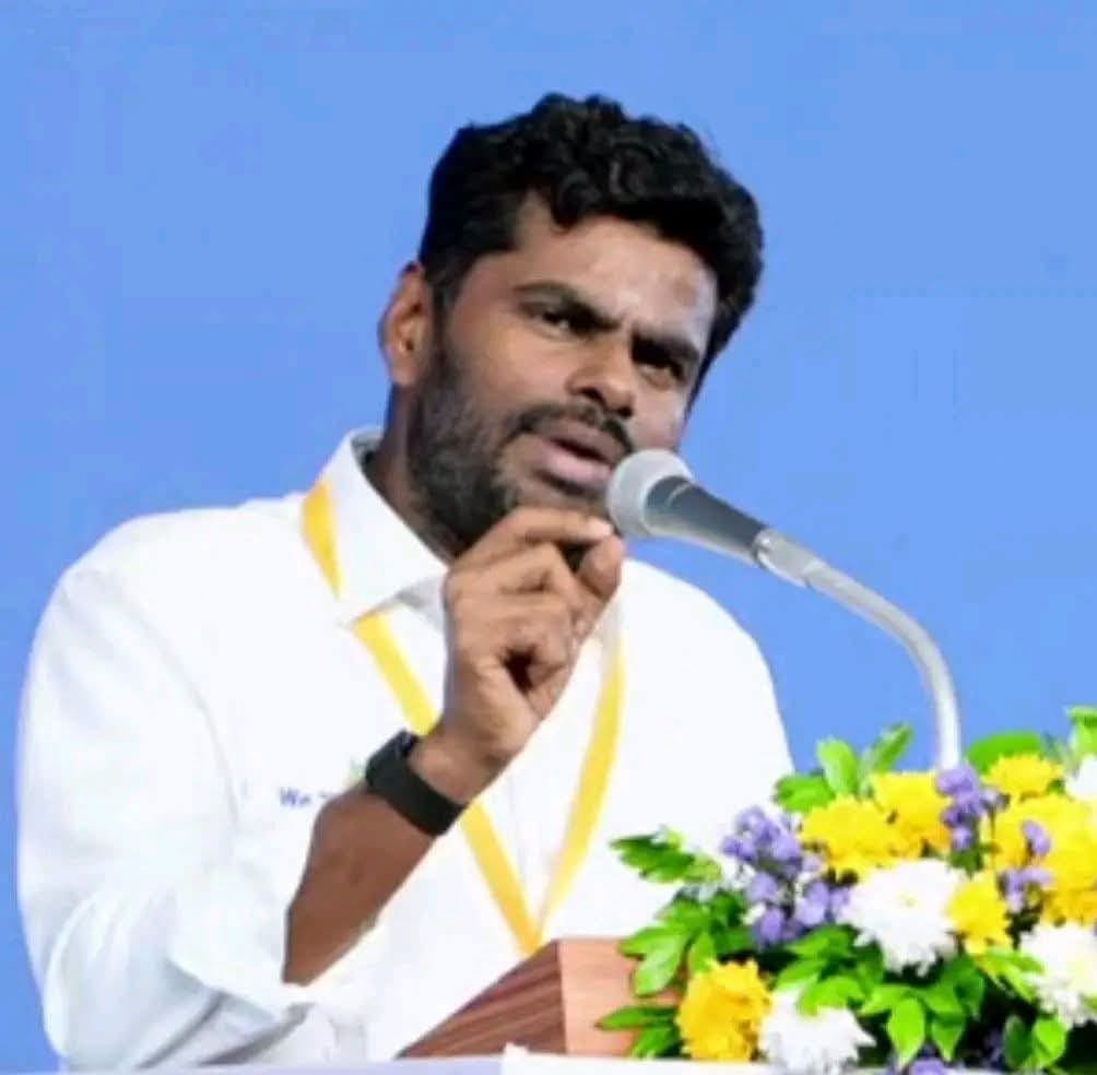 "வீ த லீடர்ஸ்"  அமைப்பின் பெண்கள் மாநாடு - அண்ணாமலை சூளுரை ! உள்ளாட்சித் தேர்தலில் போட்டியிட முனைப்பு !!