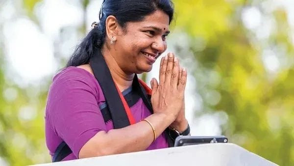 தேர்தலில் கனிமொழி போட்டியா? - அடம் பிடிக்கும் ஆதரவாளர்கள் !  திமுக தலைமை போடும் கணக்கு என்ன.? 