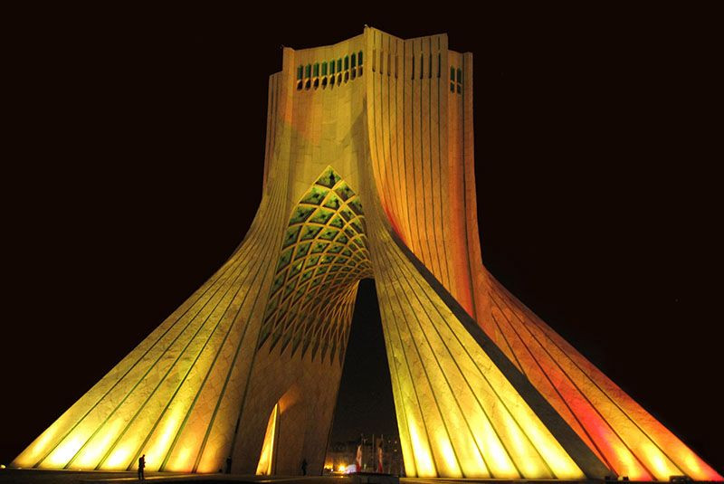 ஈரானில் பதற்றம் - வான்வெளி எல்லை மூடல் - விமானங்கள் ரத்து? 