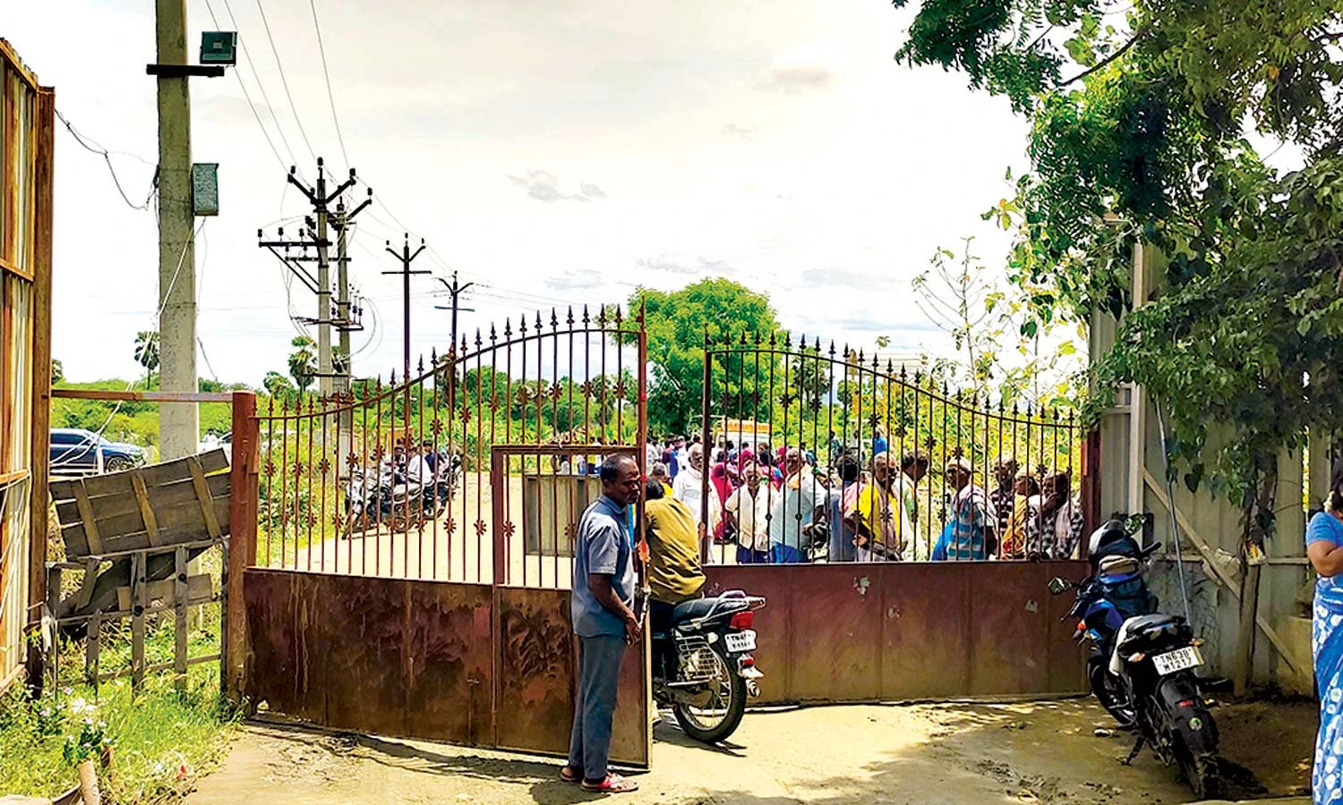 கல்குவாரியில் கோர விபத்து..! 5 பேர் உடல்நசுங்கி பலி..! 2 பேர் படுகாயம்..!