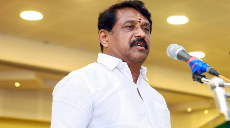 நயினார் நாகேந்திரன் திடீர் டெல்லி பயணம்...! தலைமையில் மாற்றமா...?