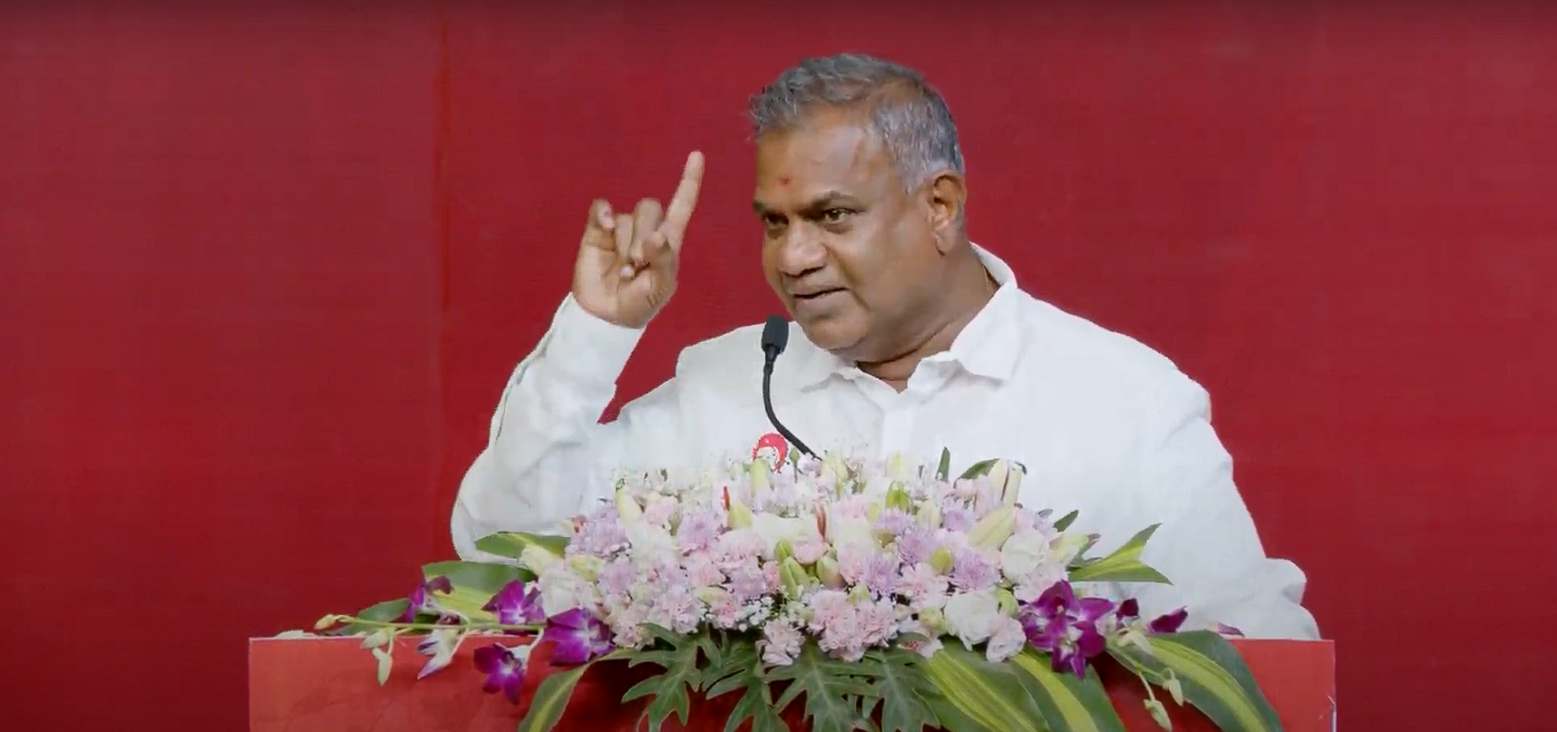 பொதுச் செயலாளரின் வெறித்தனமான பேச்சு