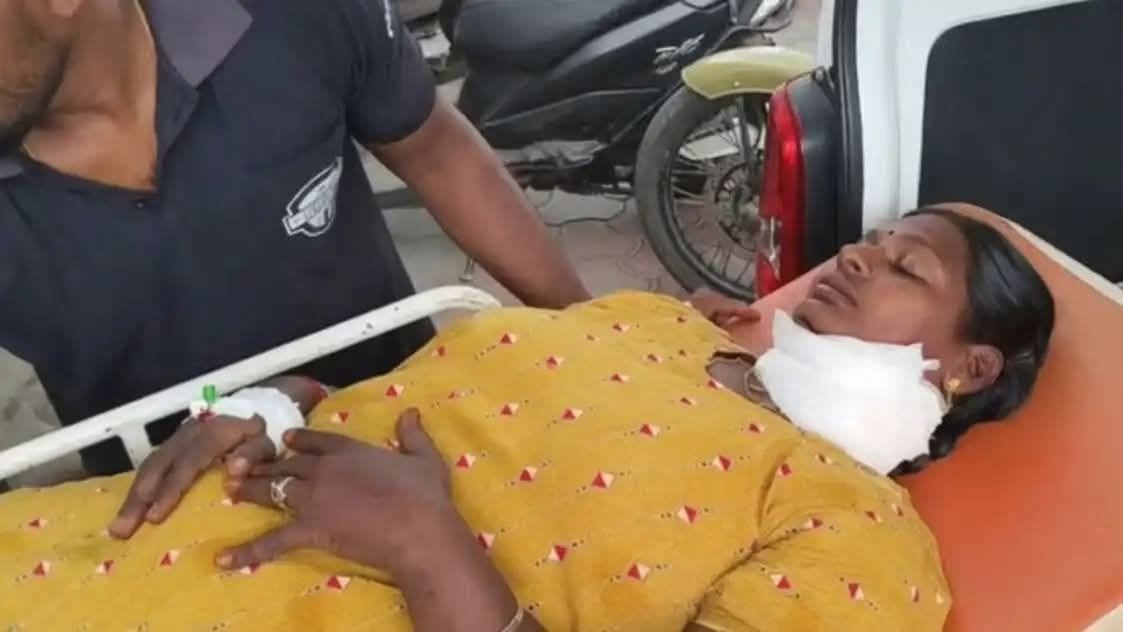 மனைவி, கள்ளக்காதலனுக்கு சரமாரி அரிவாள் வெட்டு - கணவன் வெறிச்செயல் ! தப்பிய கணவனுக்கு போலீஸ் வலைவீச்சு !! 