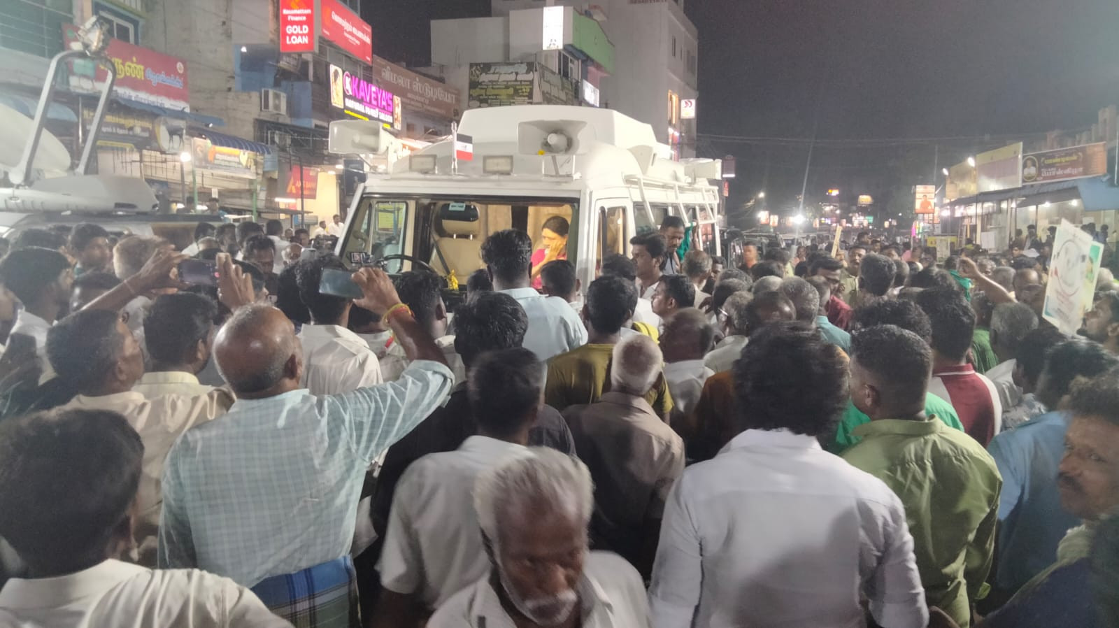 திமுக-வை வீட்டுக்கு...! சசிகலா ஆவேசப் பேச்சு...! ரசிகர்கள் மகிழ்ச்சி...!