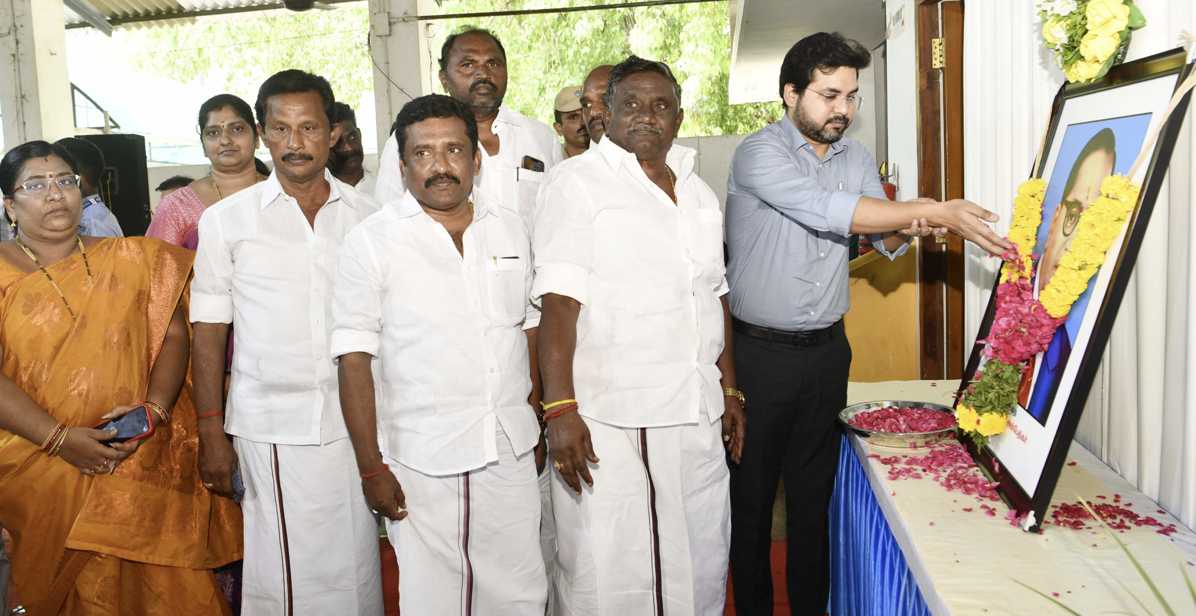 அம்பேத்கர் பிறந்தநாள் விழா தேனியில் நலத்திட்ட உதவிகள் வழங்கல்...!!!