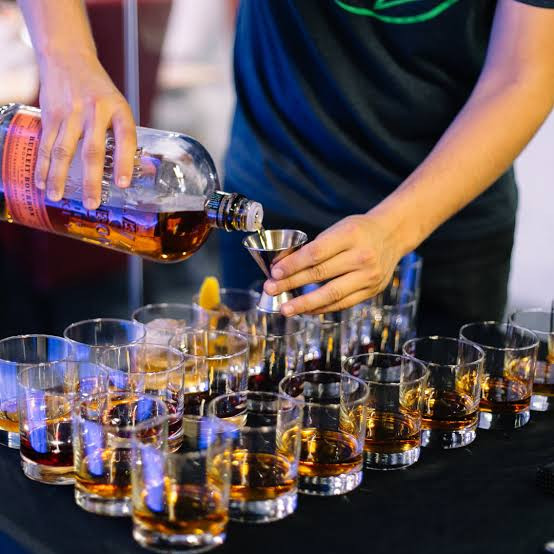 ஐ.டி.பார்க்கில் மதுபானம் விற்பனை...! அரசு அனுமதி...!