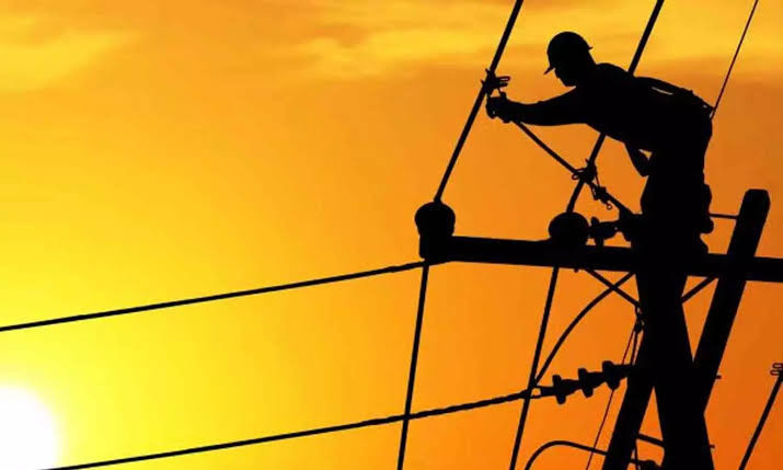 மின் வாரியத்தில் இன்று சிறப்பு முகாம்...!