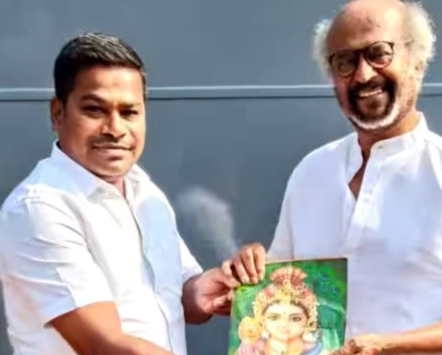 முருக பக்தர்கள் மாநாடு....! ரஜினிகாந்த்-க்கு நேரில் அழைப்பிதழ்....!