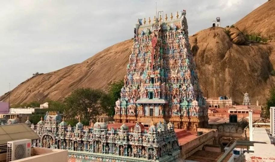 திருப்பரங்குன்றம் மலை என்று அழைக்க வேண்டும் - சிக்கந்தர்  தர்காவில் ஆடு கோழி பலியிட தடை - ஐகோர்ட் அதிரடி தீர்ப்பு 