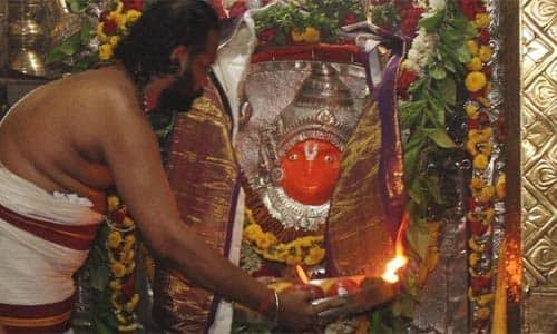 45 ஆண்டுக்கு பிறகு இசைக்கப்பட்ட தங்க நாதஸ்வரம்..! குவிந்த பக்தர்கள்..!