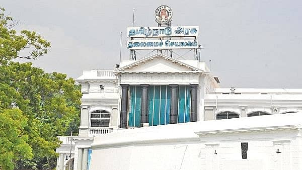 காட்டு தர்பார்...! தலைமைச் செயலாளர்..! டிஜிபி அதிரடி மாற்றம்...! முதல்வர் கடும் கண்டனம்...!