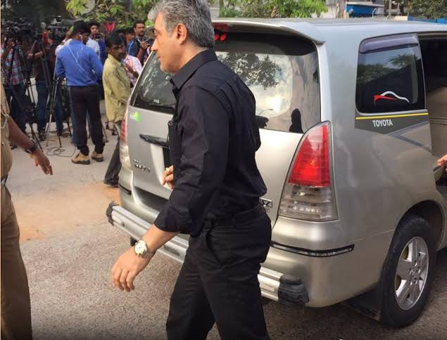 நடிகர் அஜித் குமார்..! மருத்துவமனையில் அனுமதி...! எதுக்குன்னு தெரியுமா...?