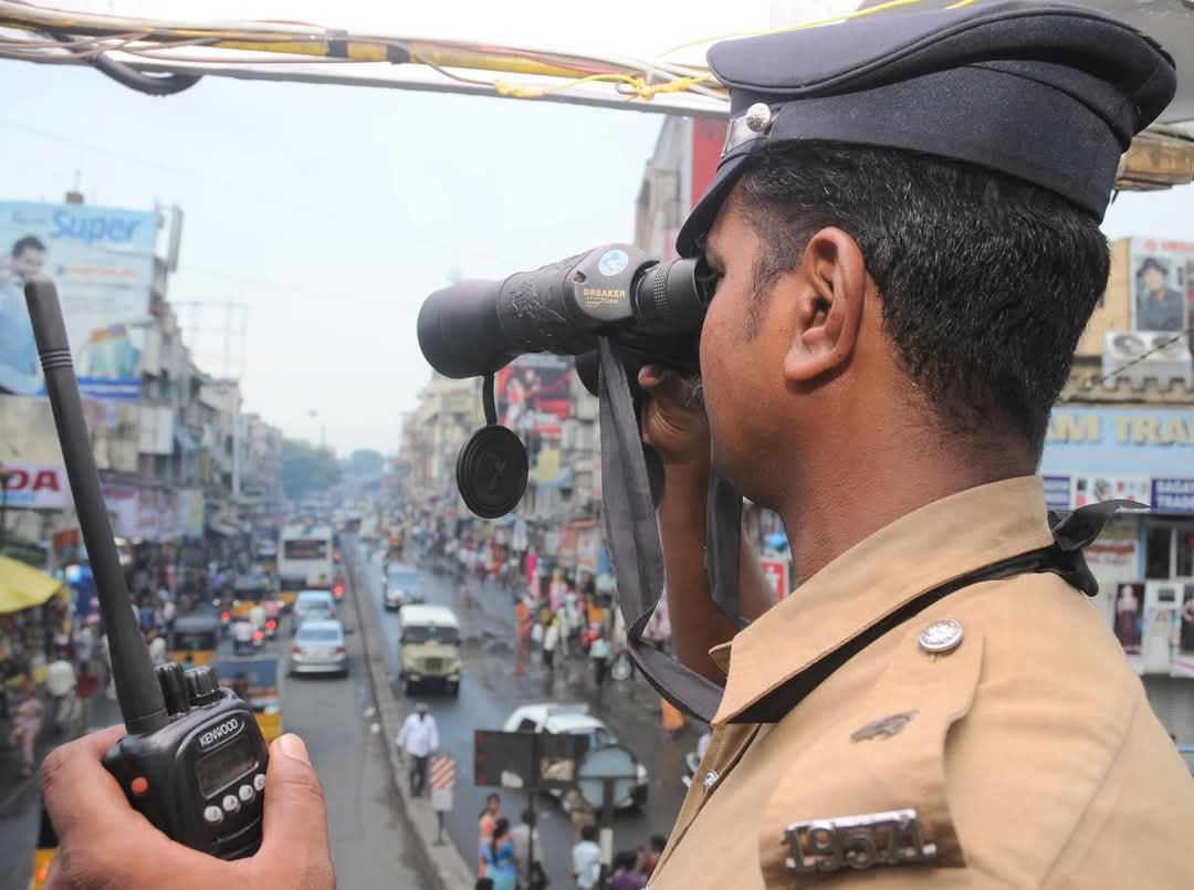 காஷ்மீர் தாக்குதல் எதிரொலி: மேற்கு மண்டலத்தில் பலத்த பாதுகாப்பு...!